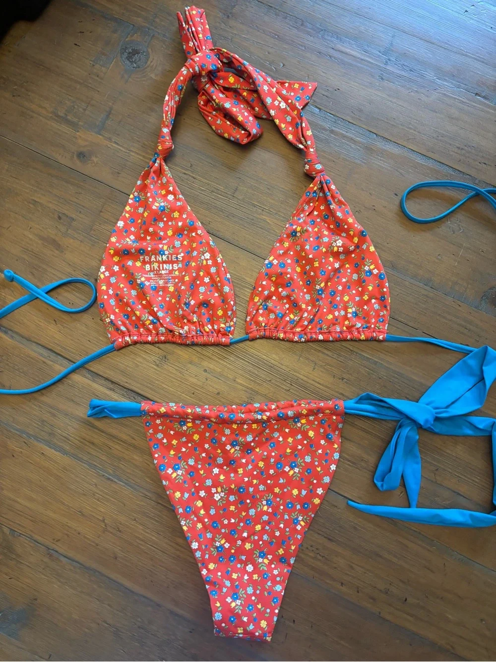 Frankie’s bikinis seaside foam bikini set